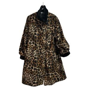 Elegant Leopard Print Cape for Women